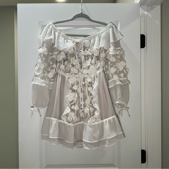 For Love & Lemons Mini Dress Women Size XS Ivory Daisy Ruffle Off Shoulder - Picture 2 of 14